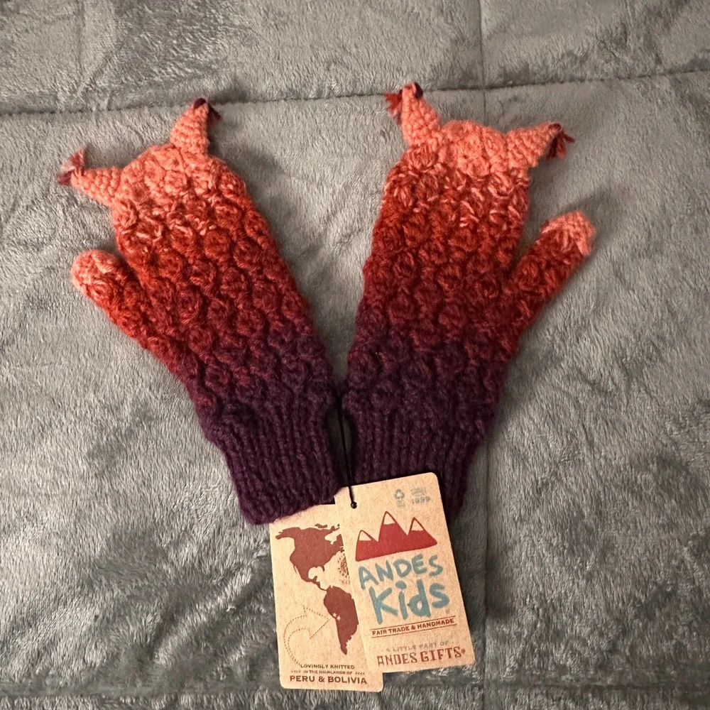 BNWT Children’s Owl Mittens